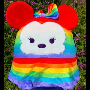 Brand NWT. Minnie Mouse Pride 8” Squishmallow